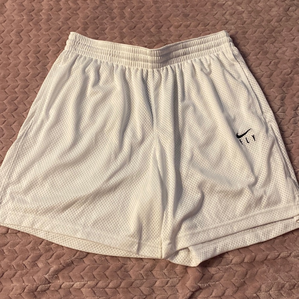 Nike fly basketball shorts